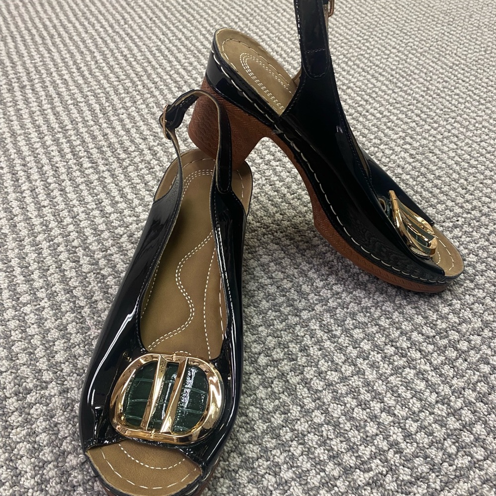NWOT Black Patent Slingback Wedge Sandals with Gold Accent